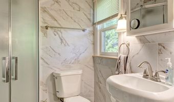 681 Stevens St, Bristol, CT 06010