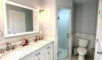 33 Livingston Ave, Avenel, NJ 07001