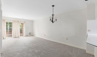 6908 FAIRFAX Dr 306, Arlington, VA 22213