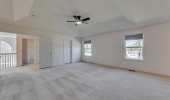 253 Village Creek Dr Dr, Ballwin, MO 63021