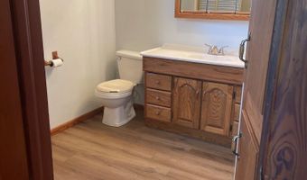 339 3rd St, Ashton, IA 51232