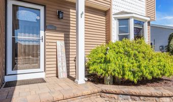 74 Ocean Gate Ave, Bayville, NJ 08721