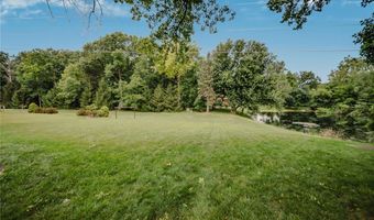 985 W Martin Ave, Amherst, OH 44001