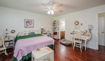 1121 COLONIAL Dr, Alabaster, AL 35007