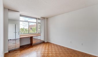 7111 WOODMONT Ave 608, Bethesda, MD 20815