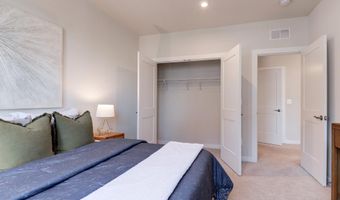 43792 MIDDLEWAY Ter, Ashburn, VA 20147
