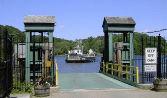 79 Middlesex Ave, Chester, CT 06412