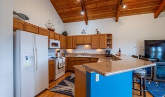 1323 VILLAGE Loop, Bandon, OR 97411