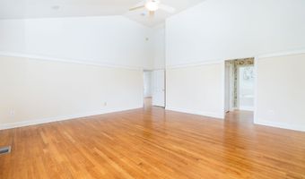 16 Thistle Holw 16, Avon, CT 06001