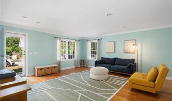 55 Vine St, East Greenwich, RI 02818