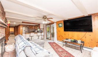 584 Division Rd, East Greenwich, RI 02818