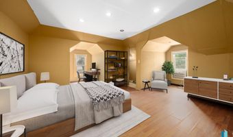 411 N 6th St, Beresford, SD 57004