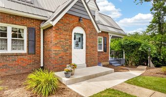 2848 Anderson Dr, Allison Park, PA 15101
