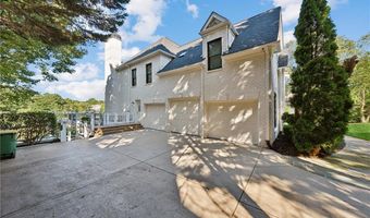 675 FALLS LAKE Dr, Alpharetta, GA 30022