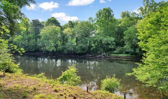 176 Rivers Edge Ln, Benton, TN 37307