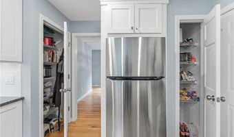 130 Village Hill Ln, North Kingstown, RI 02852