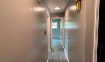 8207 Lockwood Ln, Indianapolis, IN 46217