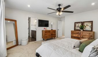 8 Liam Ct, Algonquin, IL 60102