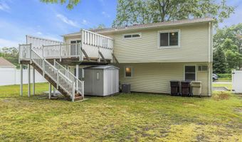 32 Pine Tree Dr, Bayville, NJ 08721