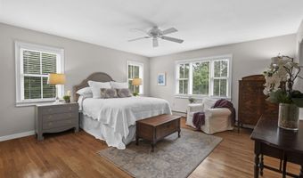 20 Martingale Rd, Amherst, NH 03031