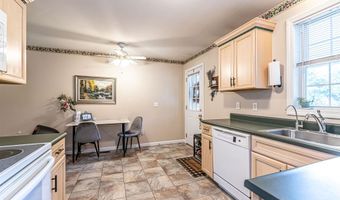 33 Merrimack Rd C, Amherst, NH 03031