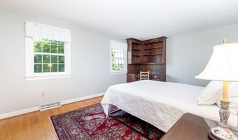 83 Peach Tree Ln, Bristol, CT 06010