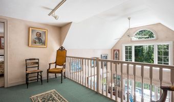 4323 Main St, Barnstable, MA 02630