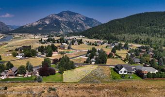 536 SNAKE RIVER Dr, Alpine, WY 83128