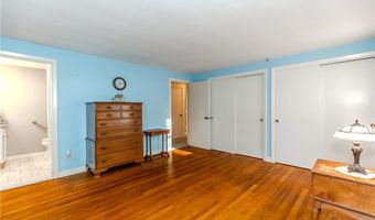 23 Roselawn Ave, North Smithfield, RI 02824