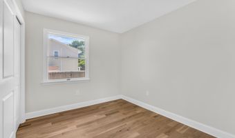 68 Sherman Ave, Bayville, NJ 08721