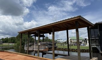 4022 Ceylon St, Bay St. Louis, MS 39520