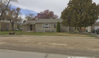 30 N Division St, Cowley, WY 82420