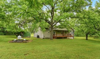 21445 Lawrence 2074, Ash Grove, MO 65604