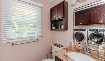 20 Birch View Ct, Cranston, RI 02921