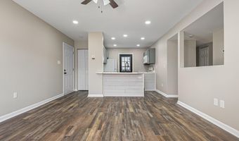 102 N CAROLINE Pl 201, Dover, DE 19904