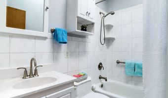 7413 REBECCA Dr, Alexandria, VA 22307