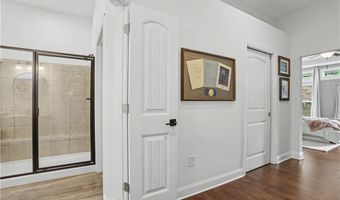1984 Clovercroft Rd NW, Acworth, GA 30101