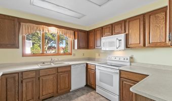 118 Main St, Arlington, WI 53911