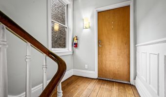 18 E MADISON St 4, Baltimore, MD 21202
