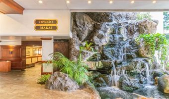 201 Ohua Ave makai/2808, Honolulu, HI 96815