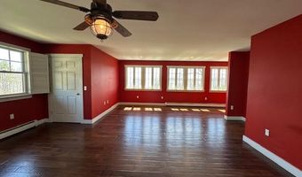 11 Treat St, Belfast, ME 04915