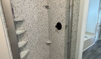 1102 Defoors Lndg NW, Atlanta, GA 30318