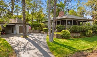 234 Lake Dr, Glocester, RI 02814
