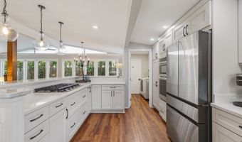 611 Paokano Loop, Kailua, HI 96734