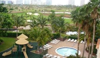 19501 W Country Club Dr PH-06, Aventura, FL 33180