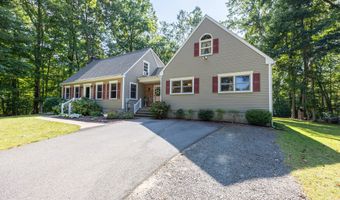 7 Stephens Ct, Clinton, CT 06413