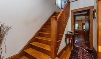 33 Murdock St, Boston, MA 02135