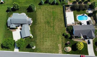 1199 Scott Ridge Dr, Adrian, MI 49221