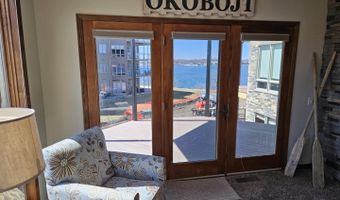 445 240th Ave 201, Arnolds Park, IA 51331