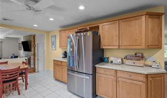 66 W River Pkwy, North Providence, RI 02904